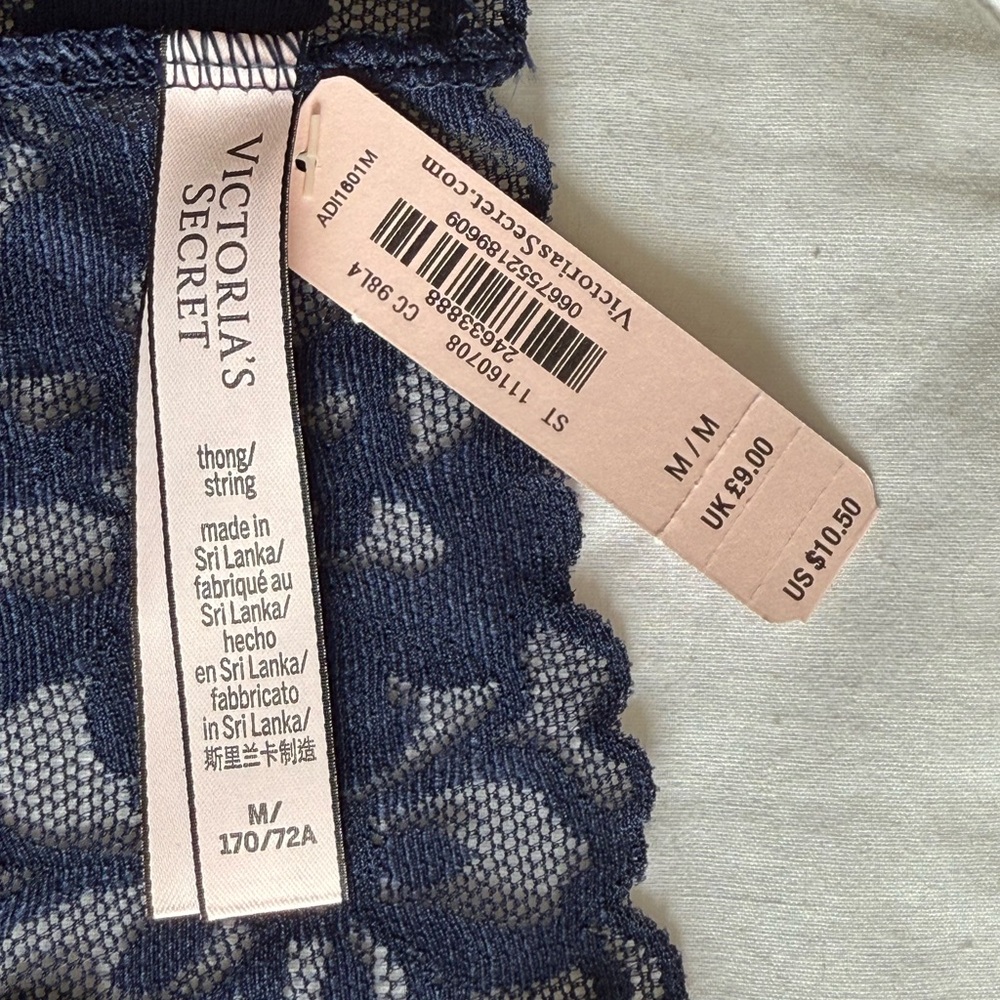 BONUS GWP! Victoria’s Secret Lace Thongs in Navy and Tan NWT - Picture 4 of 6